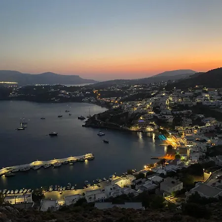 The Velanidies - οι βελανιδιές *