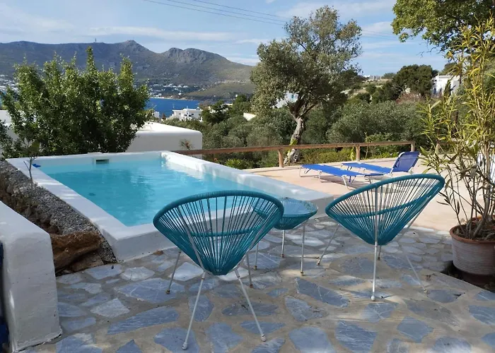 The Velanidies - οι βελανιδιές Villa Agia Marina (Leros)