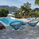 The Velanidies - οι βελανιδιές Villa Agia Marina (Leros)