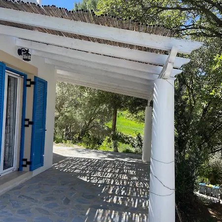 The Velanidies - οι βελανιδιές Вилла Агия-Марина