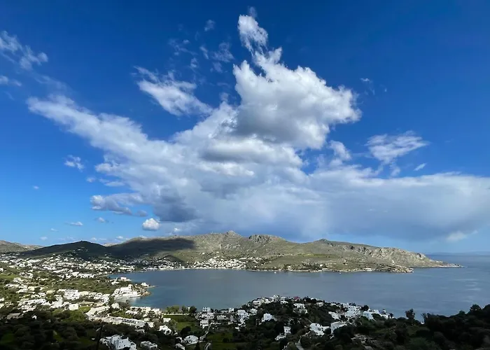 فيلة The Velanidies - οι βελανιδιές *