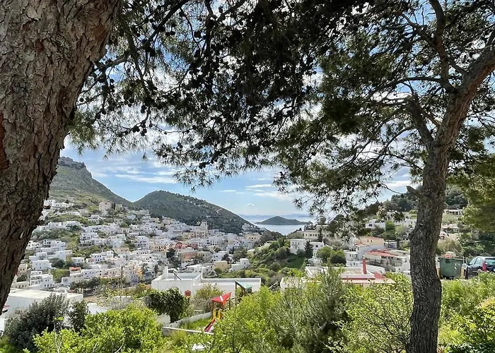 The Velanidies - οι βελανιδιές *