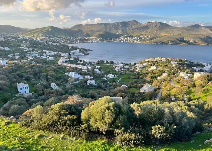 The Velanidies - οι βελανιδιές *