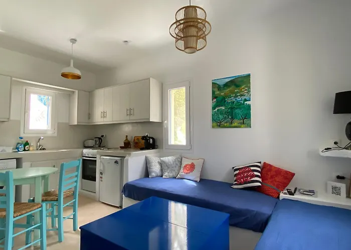 The Velanidies - οι βελανιδιές