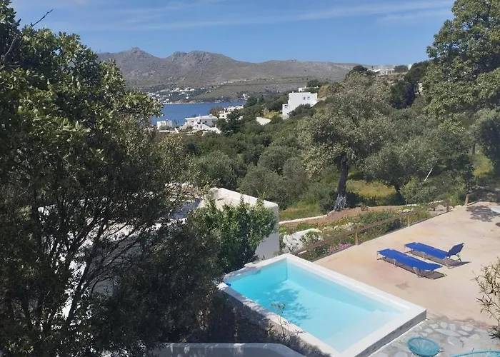 فيلة The Velanidies - οι βελανιδιές اجيا مارينا