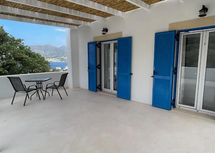 The Velanidies - οι βελανιδιές اجيا مارينا