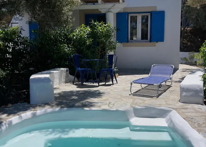 The Velanidies - οι βελανιδιές اجيا مارينا