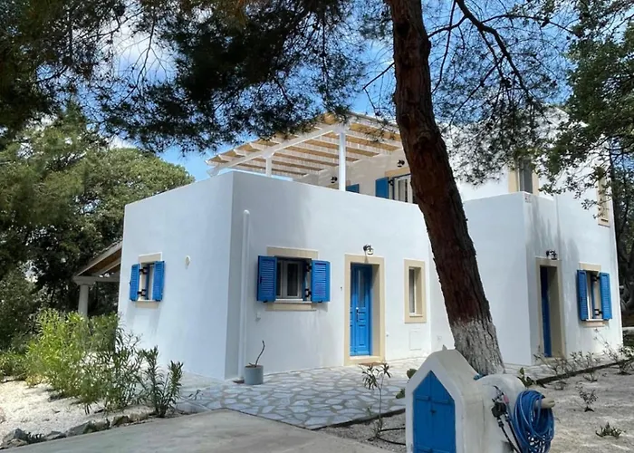 فيلة The Velanidies - οι βελανιδιές اجيا مارينا